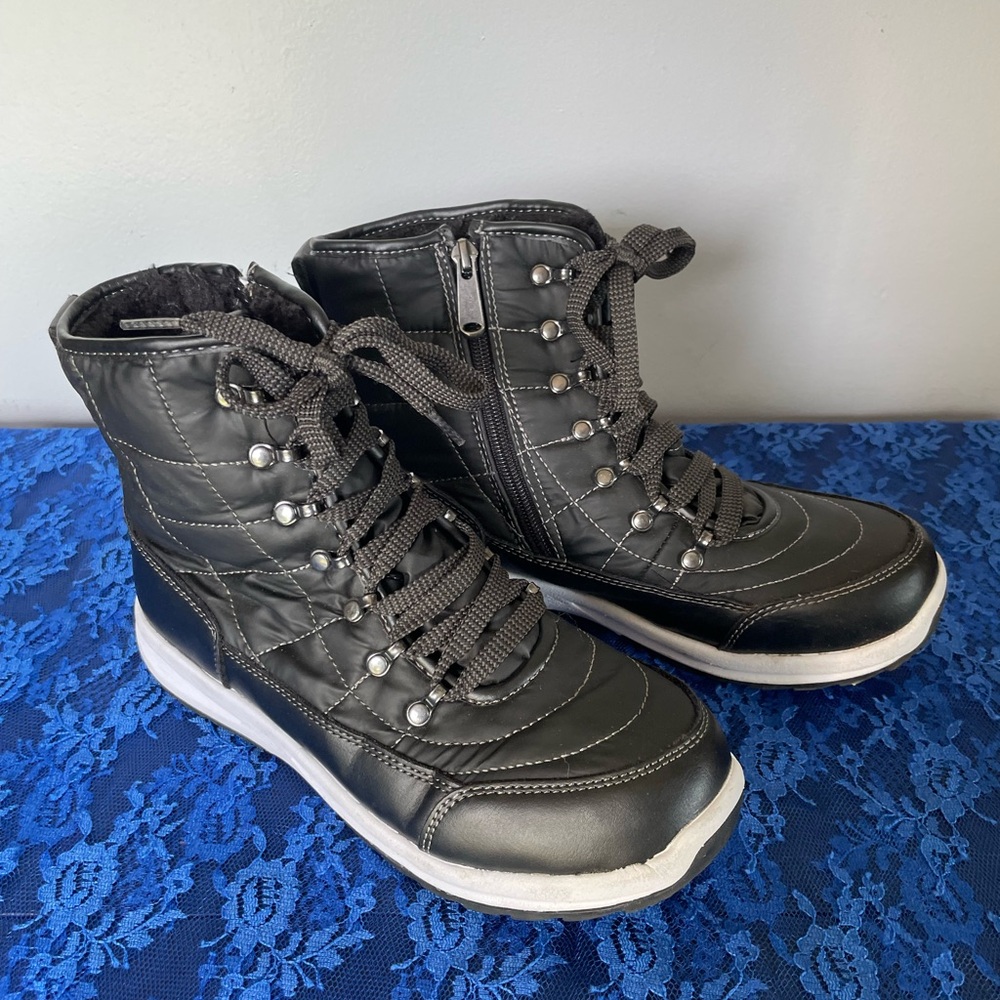 Weatherproof Women's Katie Quilted Ankle Boots, Size 8